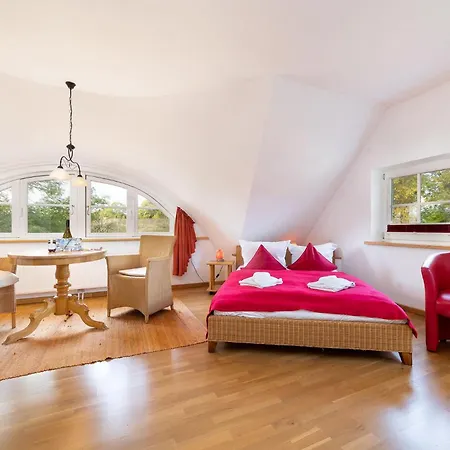 아파트 Ferienwohnung, Land, Ruhe, Ruegen Burtevitz